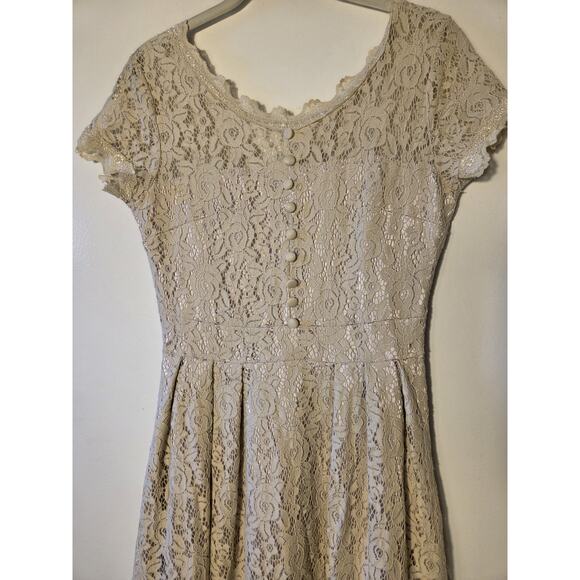 Lace Floral Dress Beige Knee Length Size S Lined Stretch Short Sleeve Romantic - Picture 2 of 11